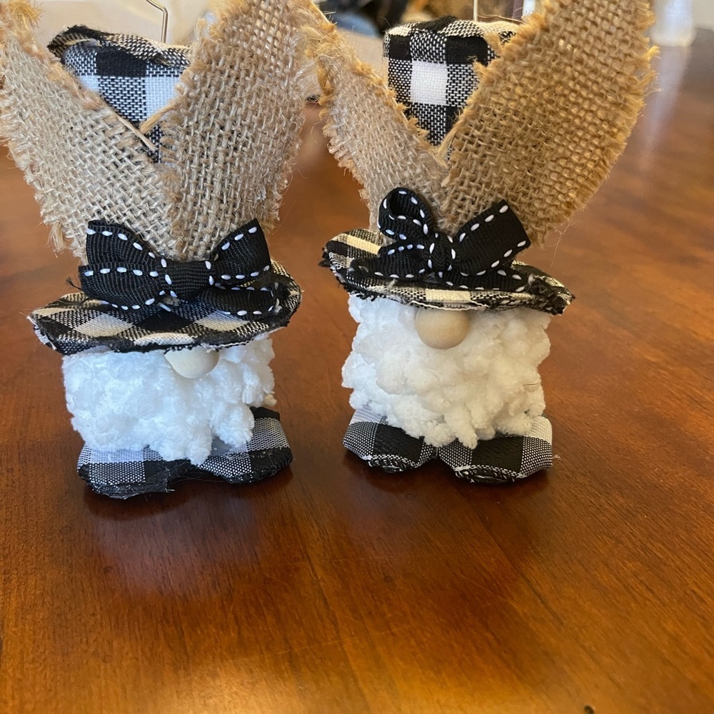 Black and White Rustic Decor Accents card or photo display on top of hats